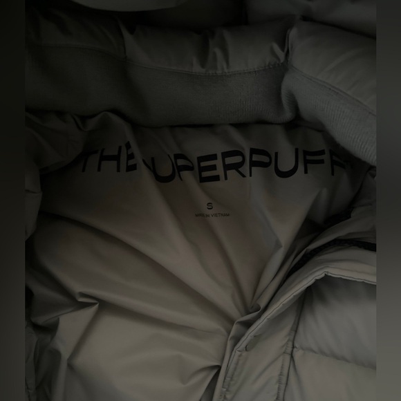 Aritzia Superpuff bomber coat - Picture 3 of 3